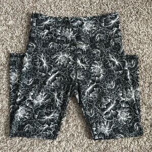 Floral Black and White Activewear Leggings
